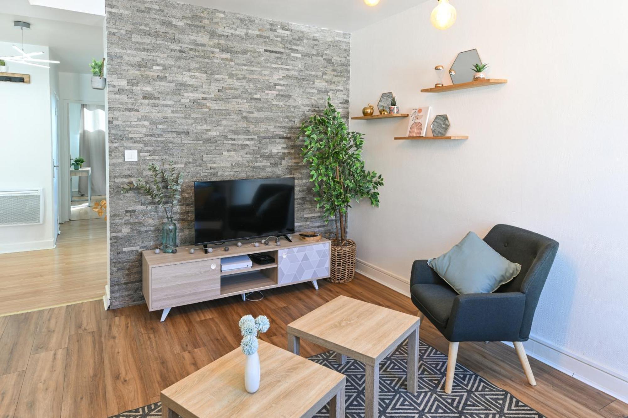 Grand Appartement Avec Balcon Hyper - Centre Tarbes Buitenkant foto