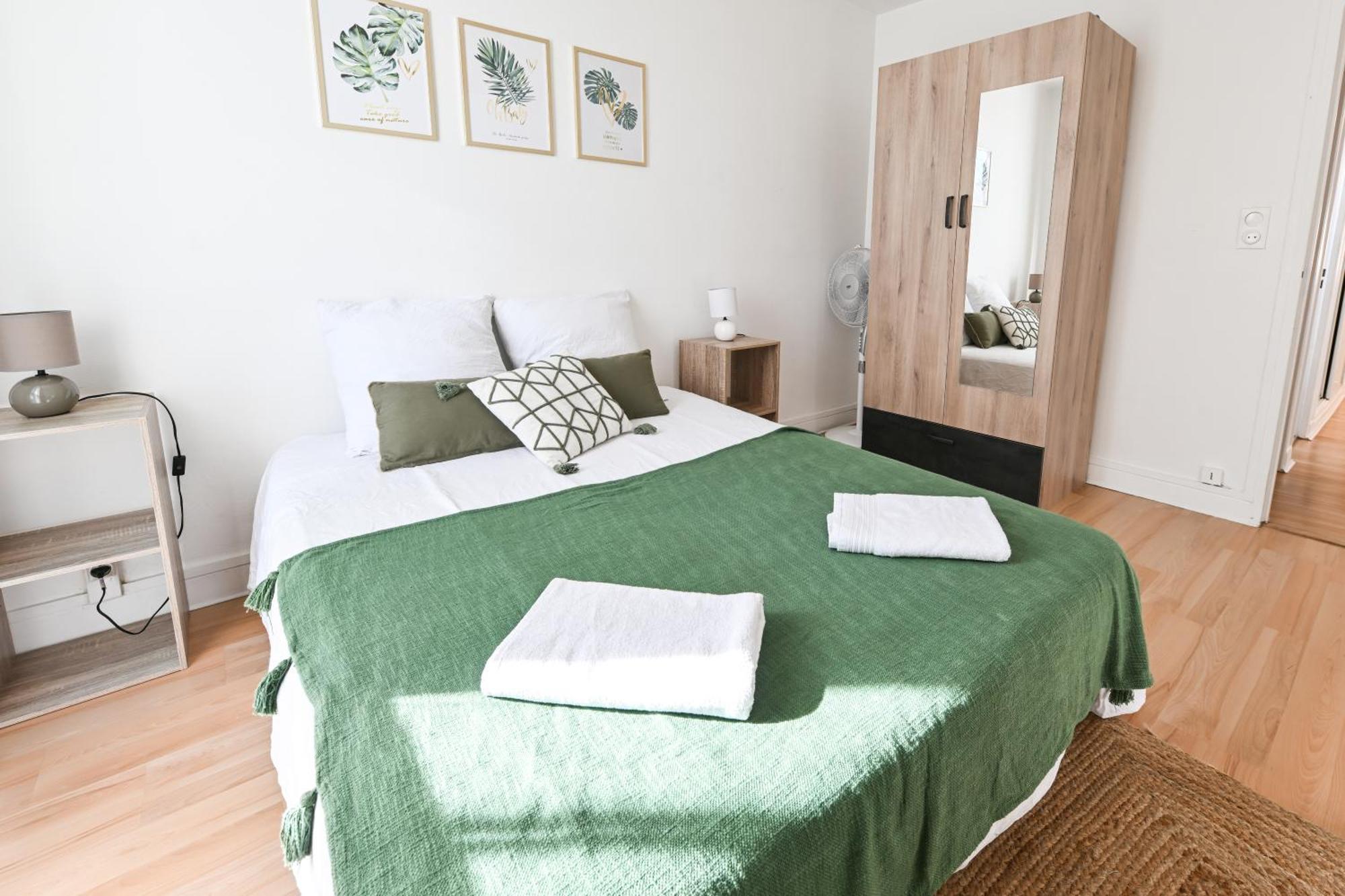 Grand Appartement Avec Balcon Hyper - Centre Tarbes Buitenkant foto