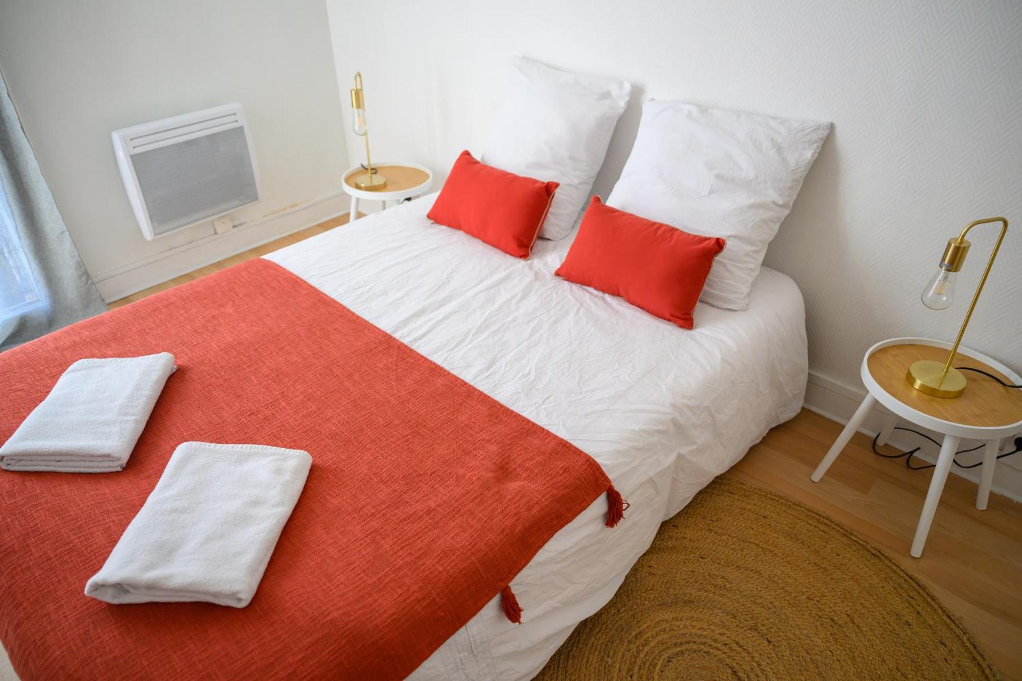 Grand Appartement Avec Balcon Hyper - Centre Tarbes Buitenkant foto